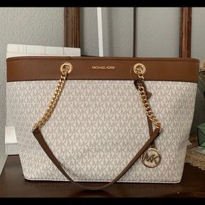 MK Shania Signature Large East West Chain Tote